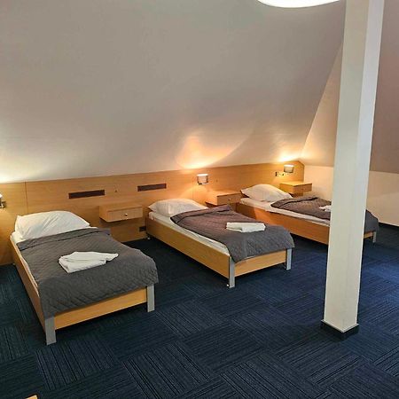 Hotel Agat Piotrków Trybunalski المظهر الخارجي الصورة