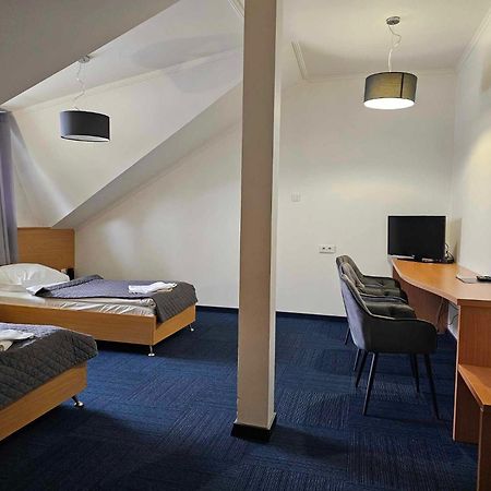 Hotel Agat Piotrków Trybunalski المظهر الخارجي الصورة