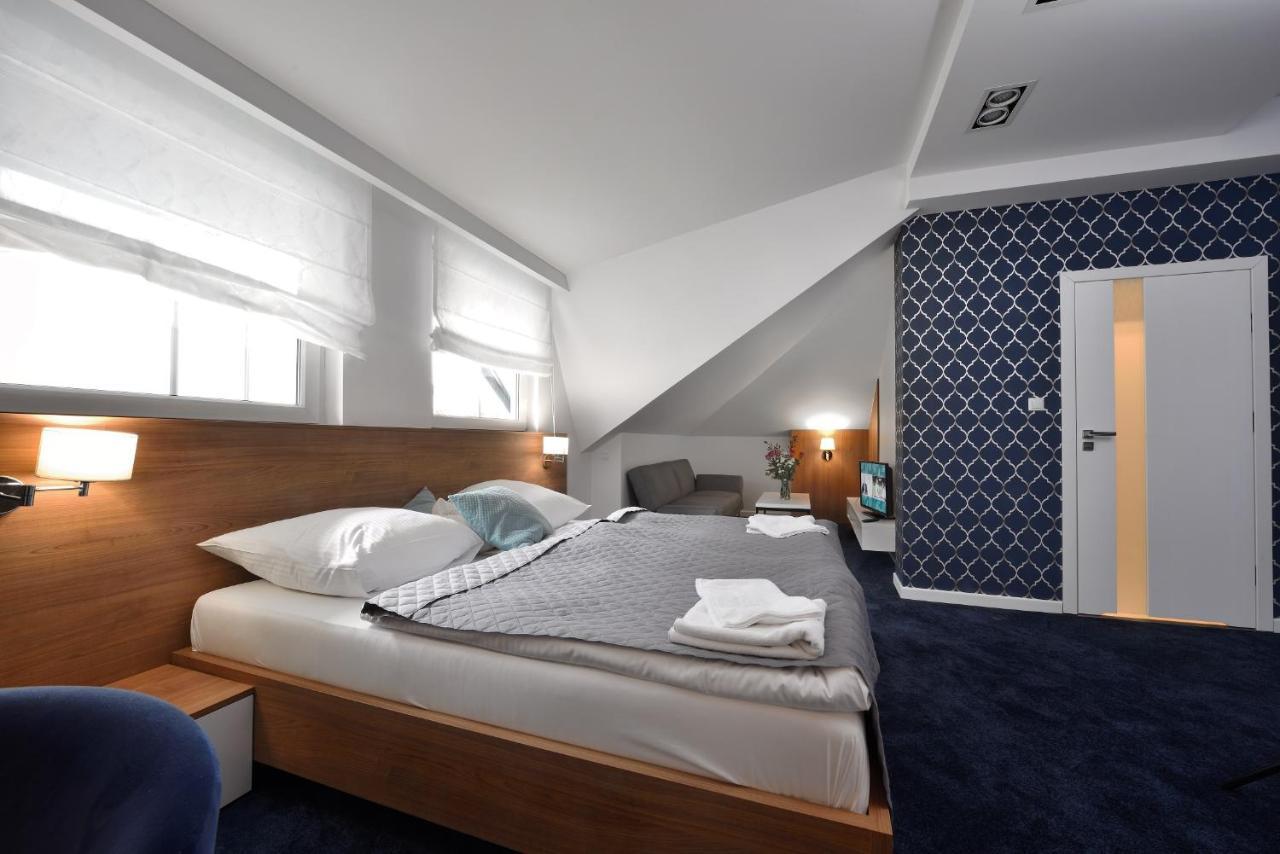 Hotel Agat Piotrków Trybunalski المظهر الخارجي الصورة