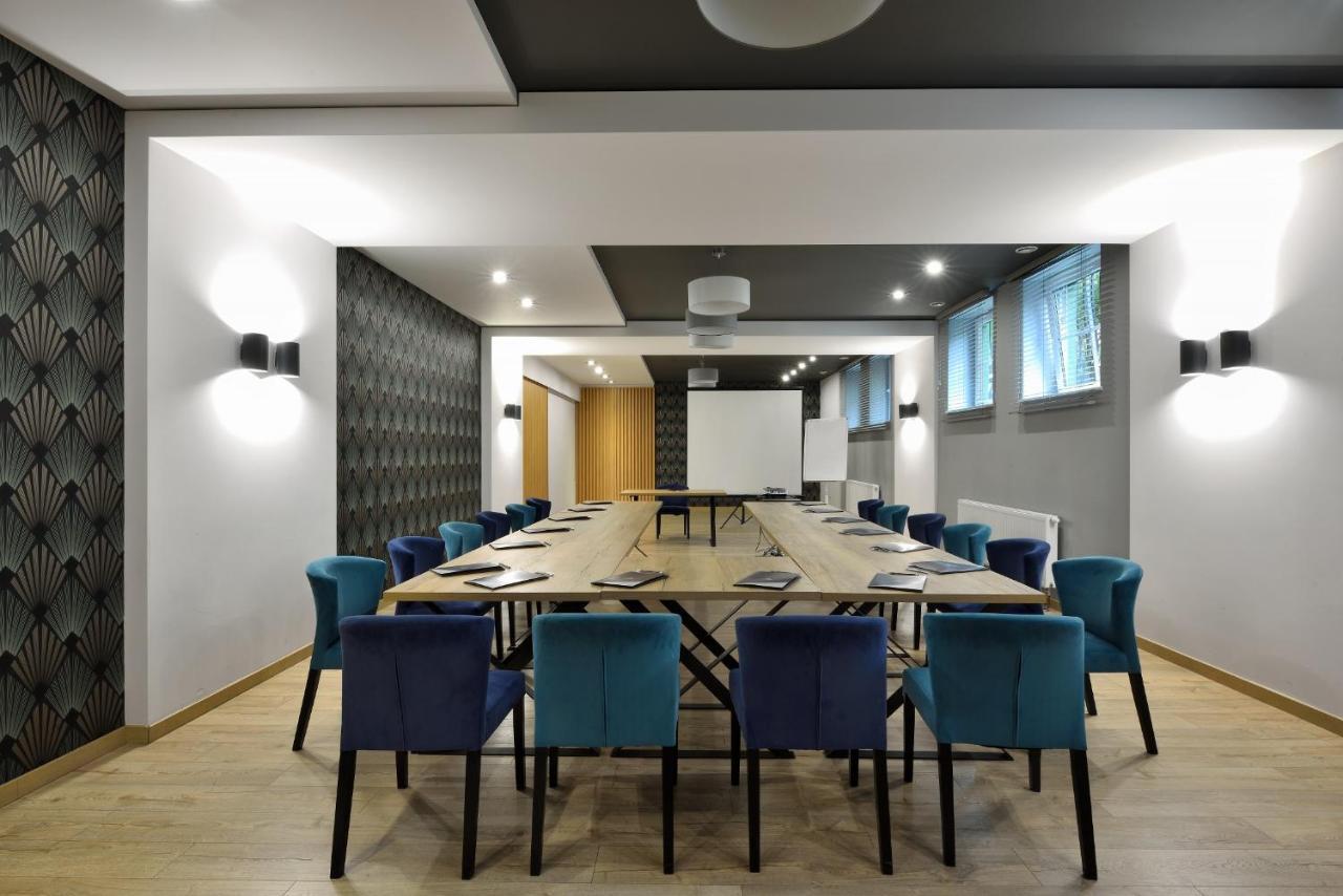 Hotel Agat Piotrków Trybunalski المظهر الخارجي الصورة