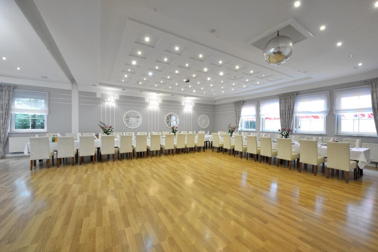 Hotel Agat Piotrków Trybunalski المظهر الخارجي الصورة