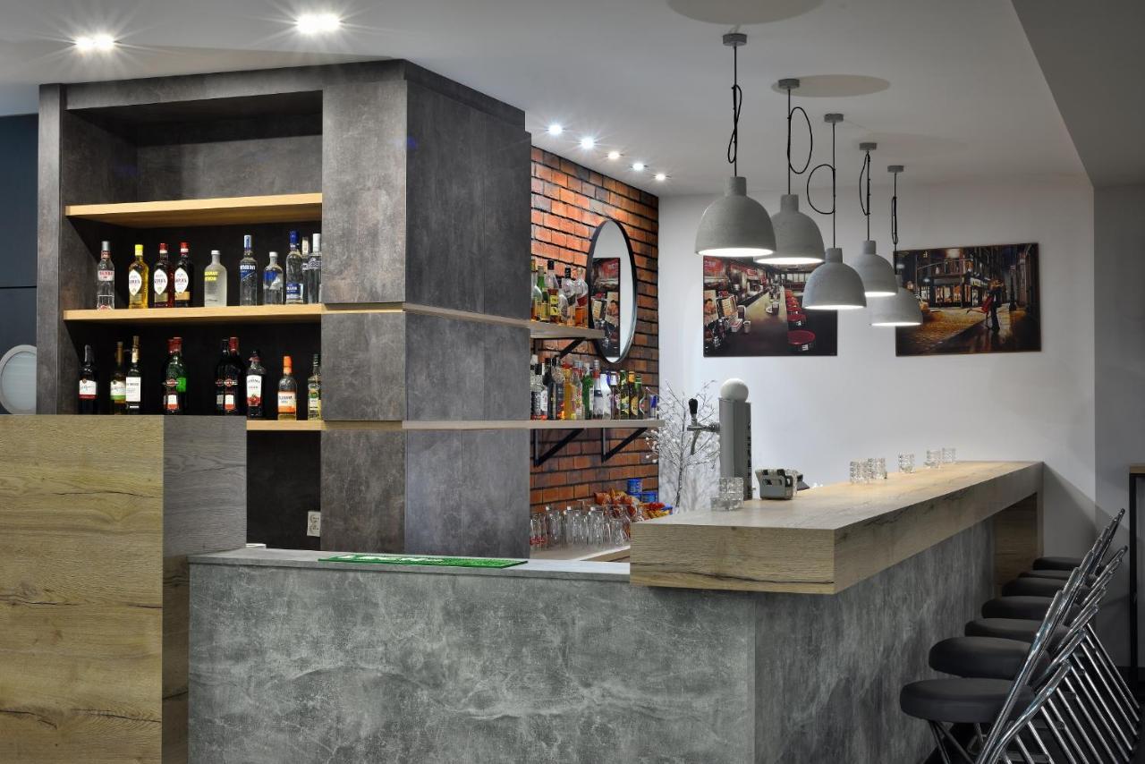 Hotel Agat Piotrków Trybunalski المظهر الخارجي الصورة