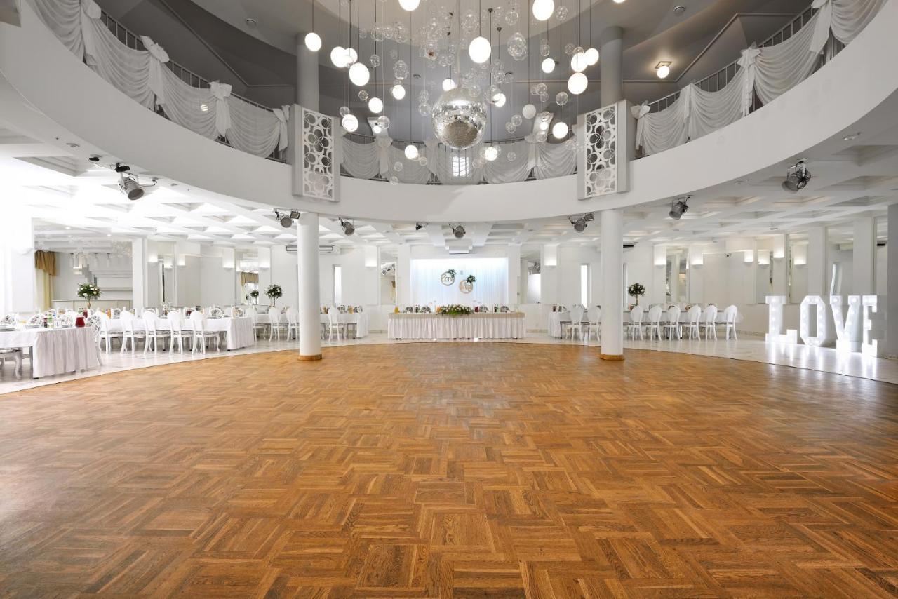 Hotel Agat Piotrków Trybunalski المظهر الخارجي الصورة