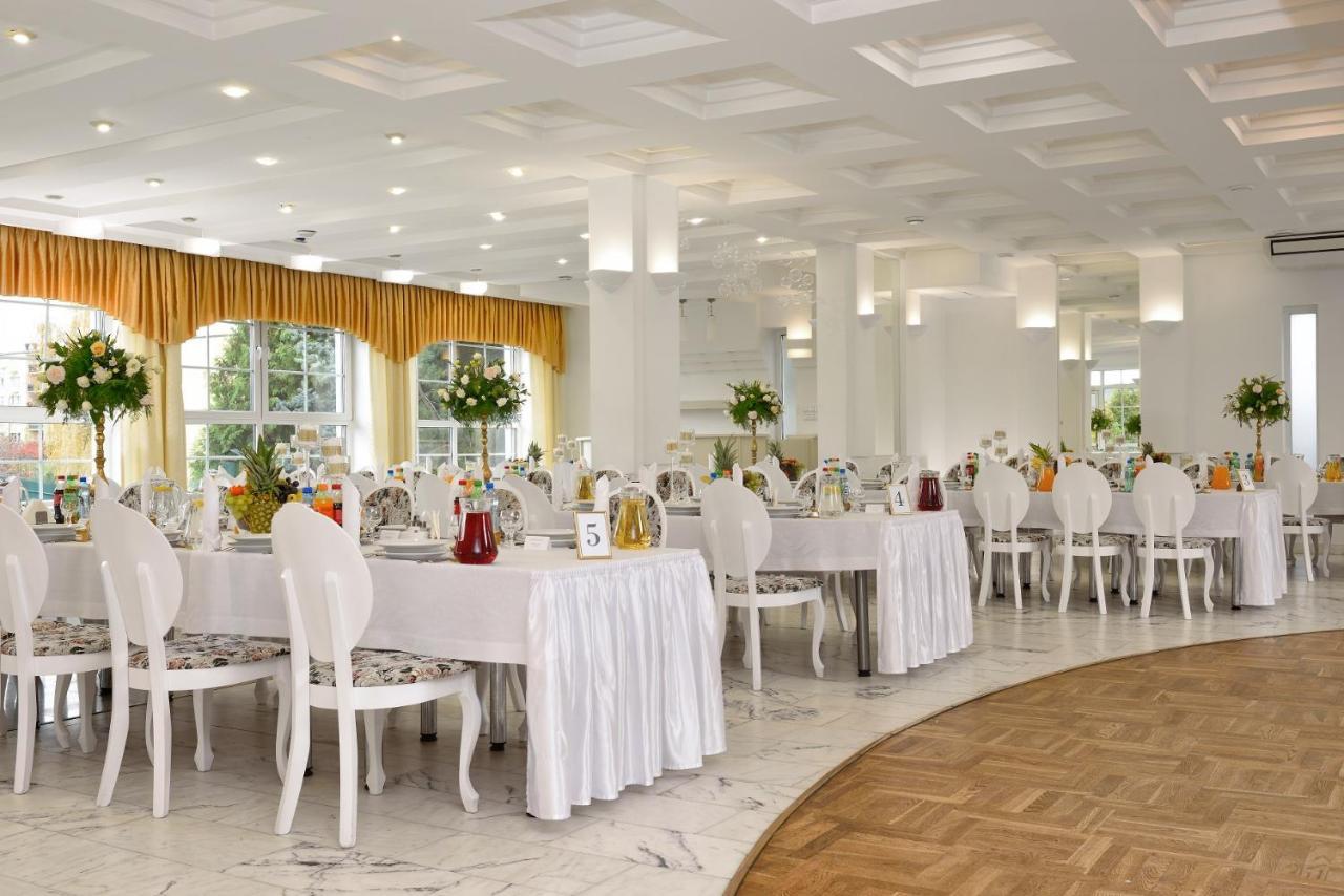 Hotel Agat Piotrków Trybunalski المظهر الخارجي الصورة