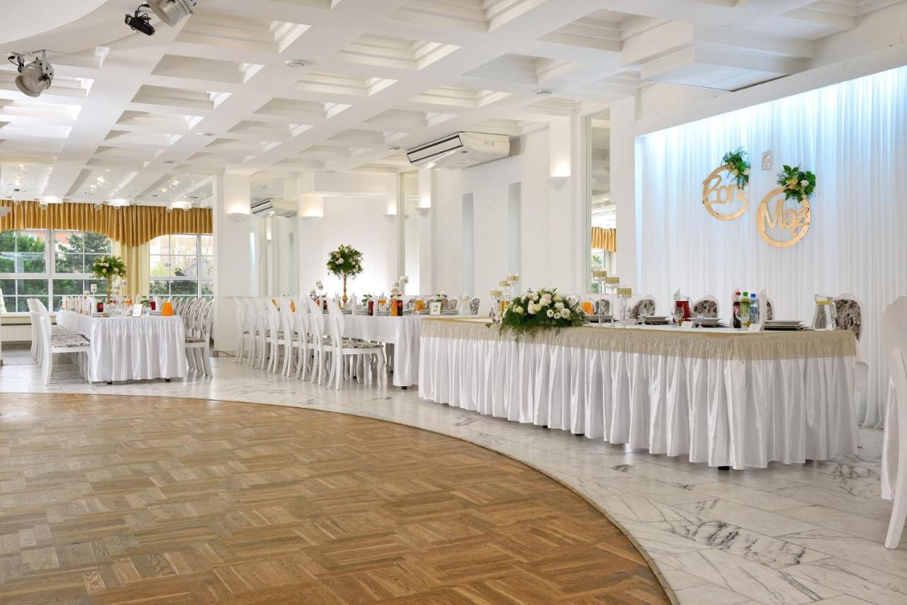 Hotel Agat Piotrków Trybunalski المظهر الخارجي الصورة