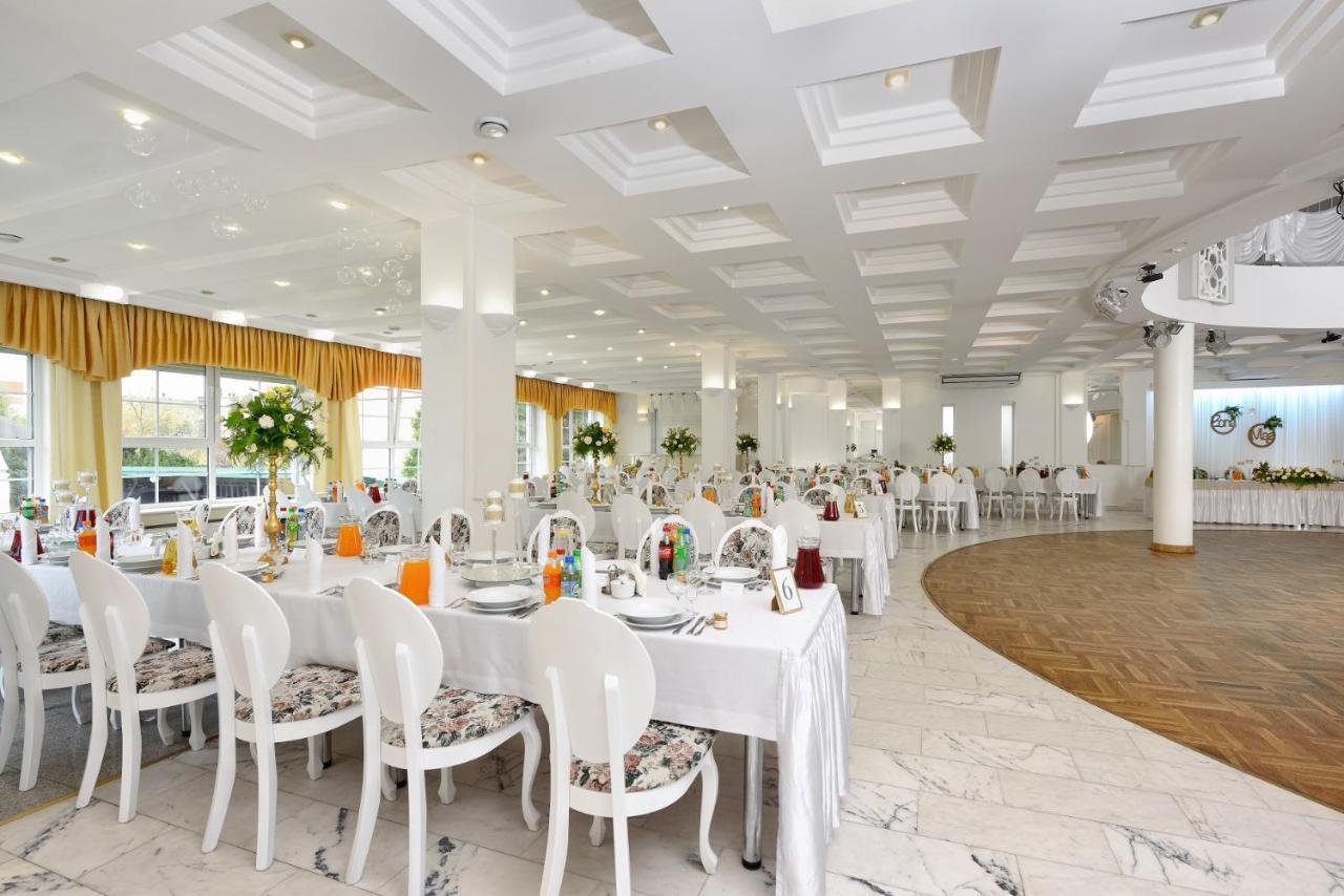 Hotel Agat Piotrków Trybunalski المظهر الخارجي الصورة