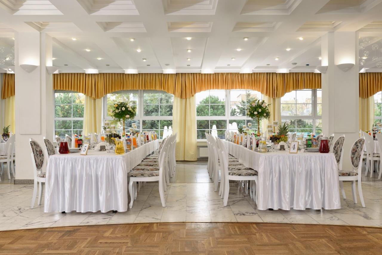 Hotel Agat Piotrków Trybunalski المظهر الخارجي الصورة